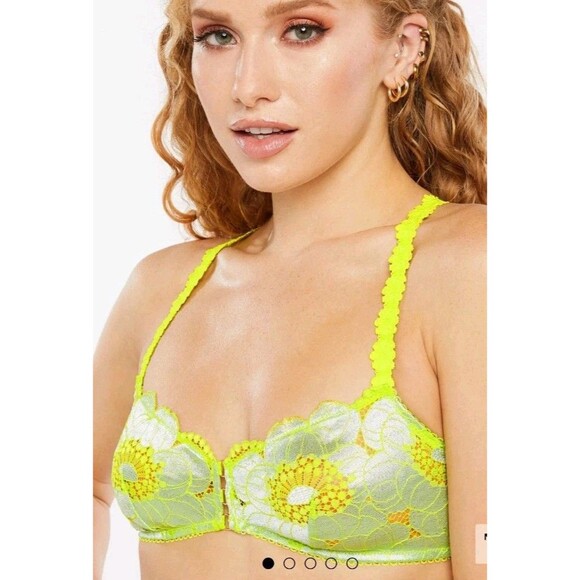 Savage Fenty Perfect Poppies Lace Bralette Seashell Poppylicious Size XL NWT - Picture 2 of 10
